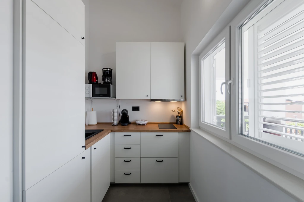 Two-Bedroom Apartment for 4 in Vir