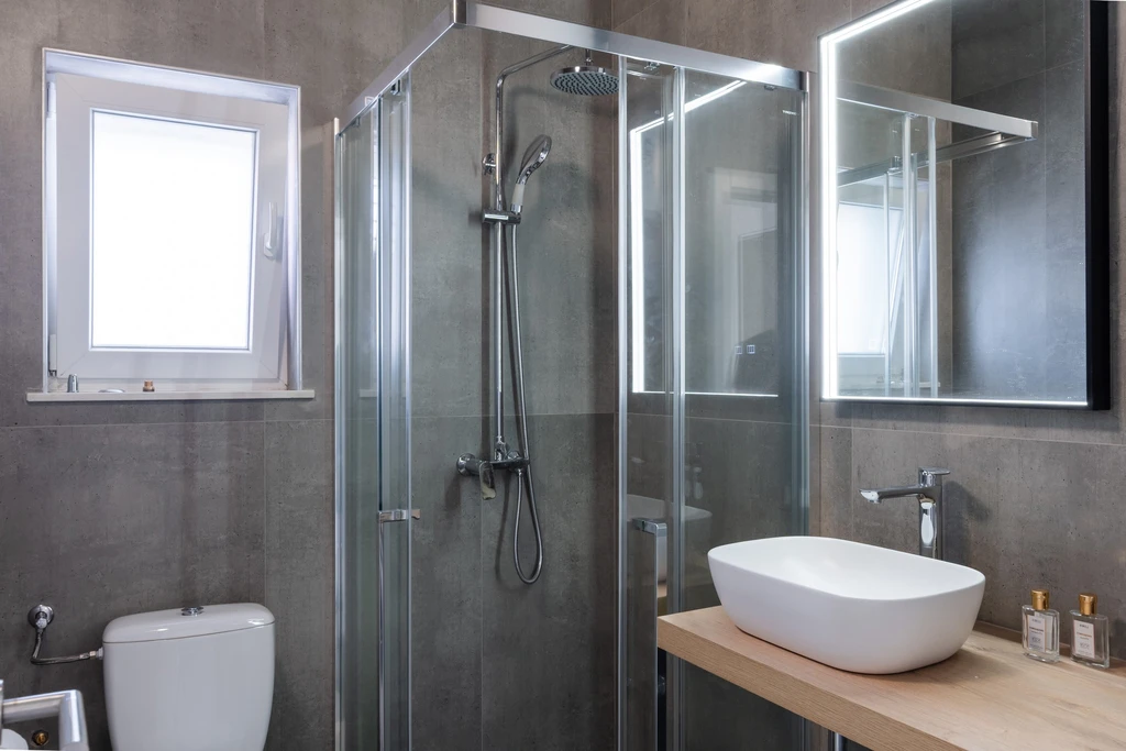 Two-Bedroom Apartment for 4 in Vir