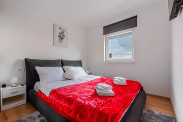 Newly Renovated Apartment in Vir for 2–4 Guests