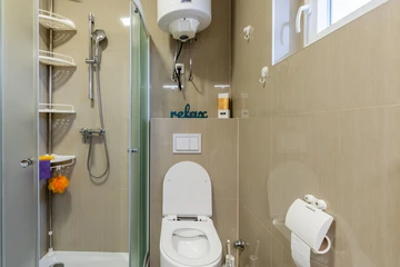 Newly Renovated Apartment in Vir for 2–4 Guests