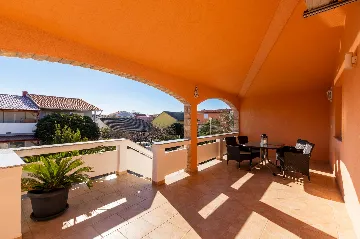 Air-Conditioned Apartment with Balcony in Vir (2–3)