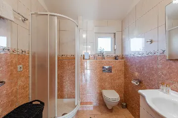 Air-Conditioned Apartment with Balcony in Vir (2–3)