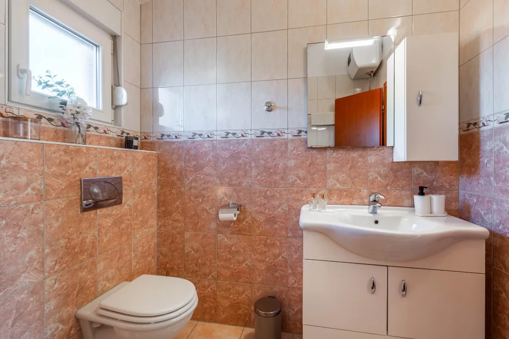 Air-Conditioned Apartment with Balcony in Vir (2–3)