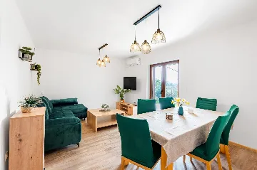 Privlaka Apartment for 4 Guests with Terrace & BBQ