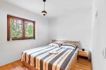 Privlaka Apartment for 4 Guests with Terrace & BBQ