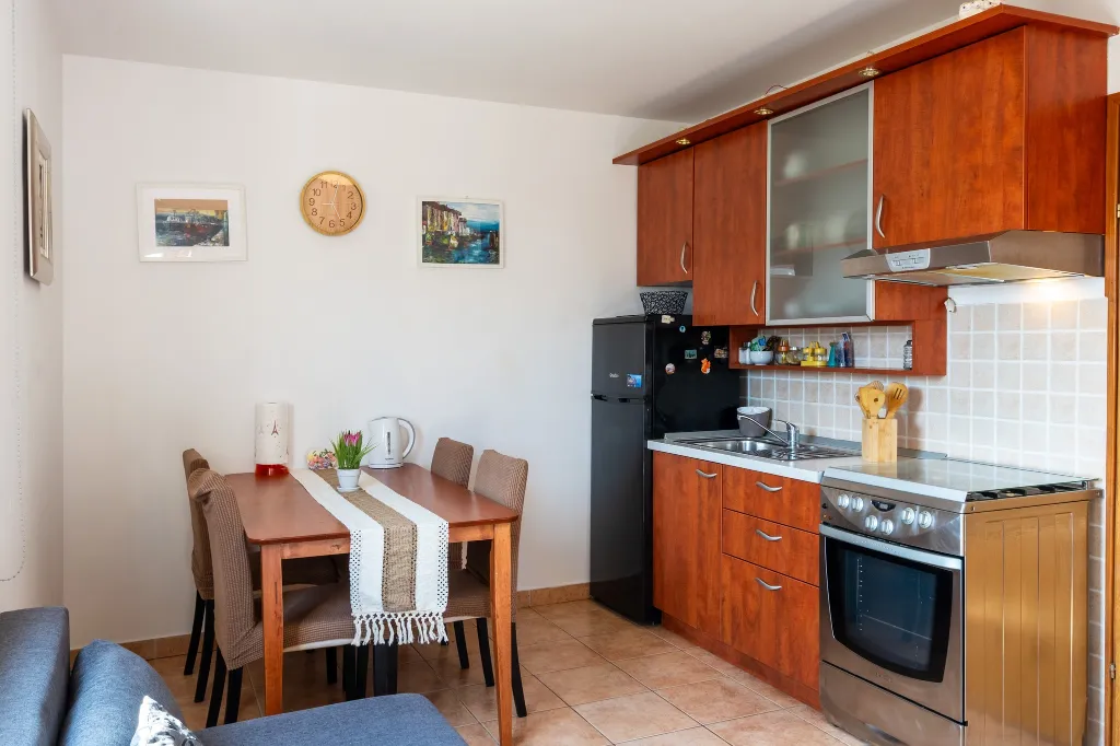 1-Bedroom Apartment in Privlaka for 2–4 Guests