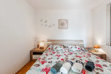 1-Bedroom Apartment in Privlaka for 2–4 Guests