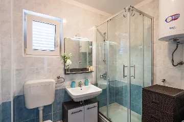 1-Bedroom Apartment in Privlaka for 2–4 Guests