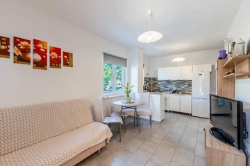 Sabunike Apartment for 2-4 Guests with Jacuzzi