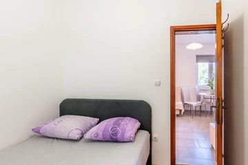 Sabunike Apartment for 2-4 Guests with Jacuzzi