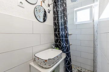 Sabunike Apartment for 2-4 Guests with Jacuzzi