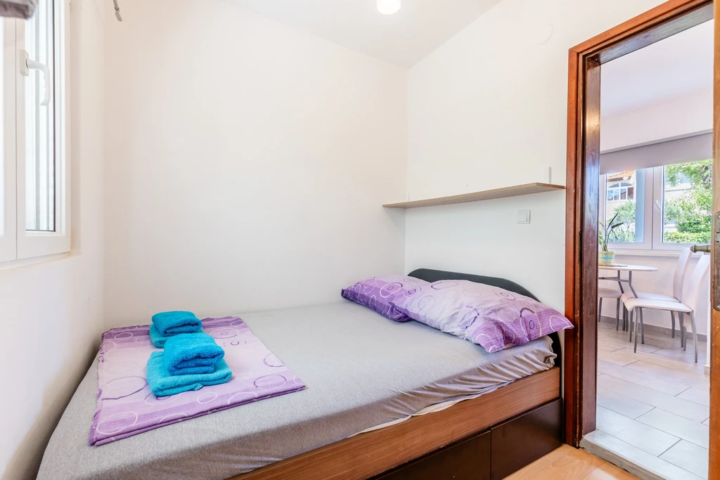 Sabunike Apartment for 2-4 Guests with Jacuzzi
