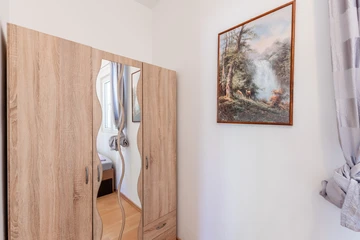 Sabunike Apartment for 2-4 Guests with Jacuzzi