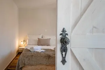 Apartment in Vir for 2–4 Guests near Pebble Beach