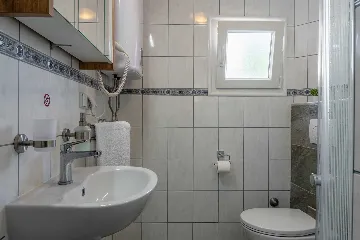 Apartment in Vir for 2–4 Guests near Pebble Beach