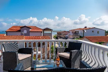 Sea View Apartment in Vir for 4–5 Guests