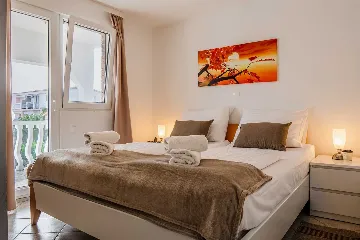 Sea View Apartment in Vir for 4–5 Guests