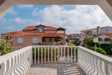 Sea View Apartment in Vir for 4–5 Guests