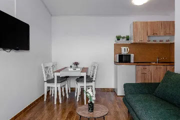 1-Bedroom Apartment in Vir for 2–3 Guests