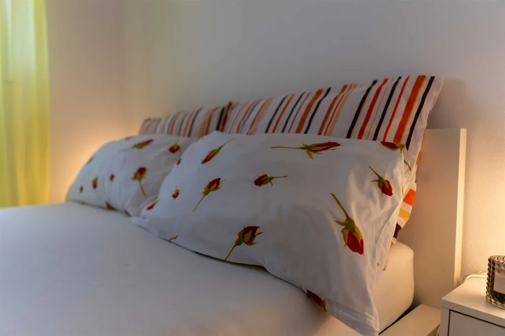 Apartment in Vir for 2–3 Guests with Balcony