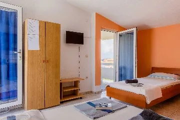 Studio Apartment for 2 in Vir, Croatia