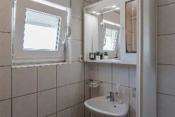 Studio Apartment for 2 in Vir, Croatia