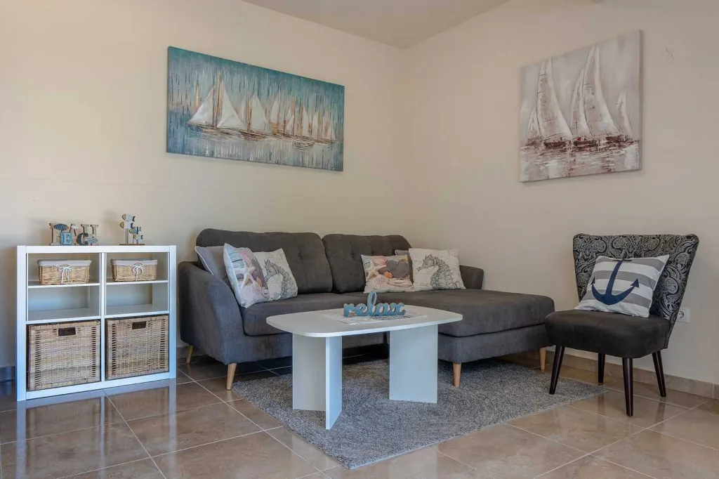 Apartment in Vir for 4 with Sea-View Terrace