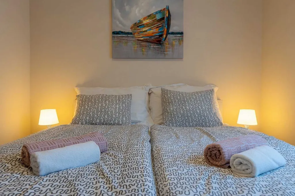 Apartment in Vir for 4 with Sea-View Terrace