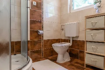 Apartment in Vir for 4 with Sea-View Terrace