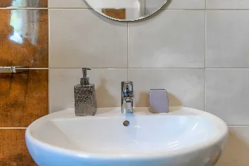 Apartment in Vir for 4 with Sea-View Terrace