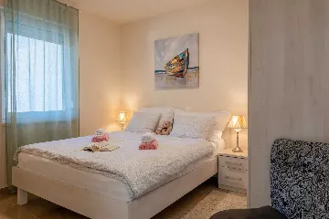 Apartment in Vir for 4 with Sea-View Terrace