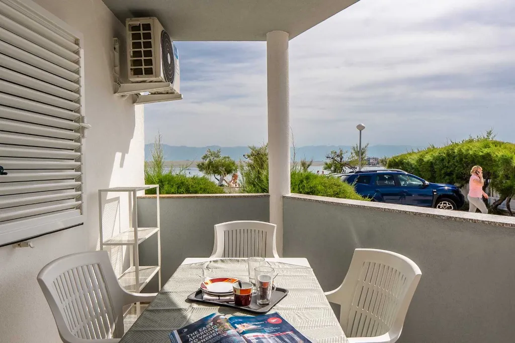 Andy's Perla - Beachfront apartment | for 4 persons