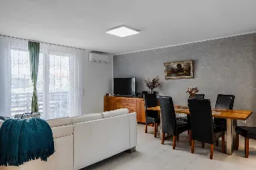Apartment in Vir with 3 Bedrooms for 6 Guests