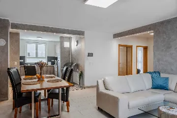 Apartment in Vir with 3 Bedrooms for 6 Guests