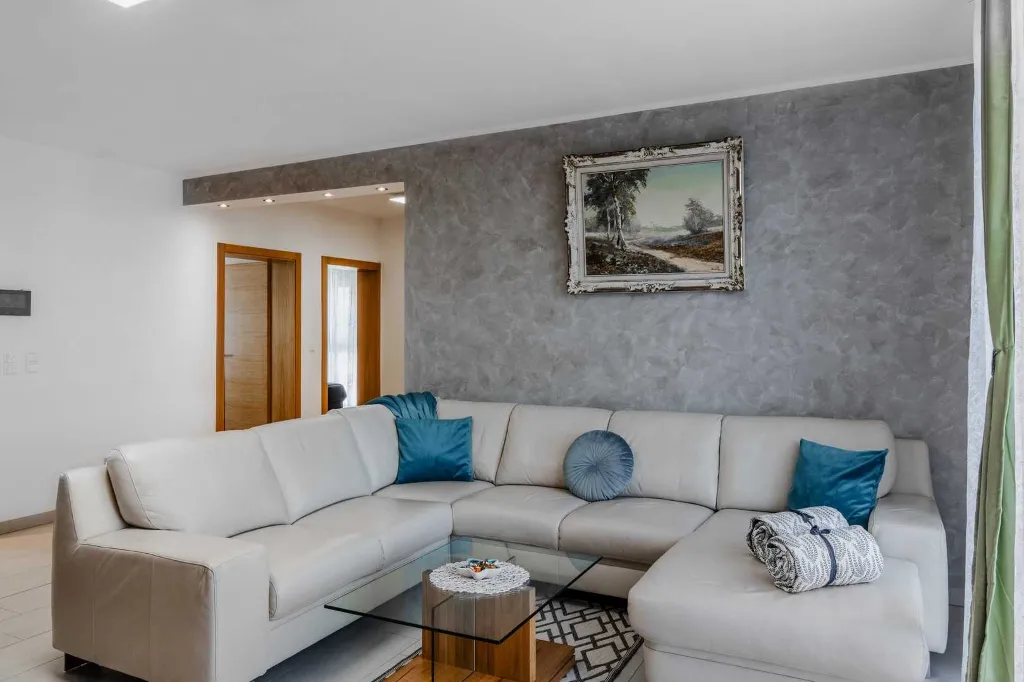 Apartment in Vir with 3 Bedrooms for 6 Guests