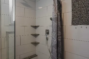 Apartment in Vir with 3 Bedrooms for 6 Guests