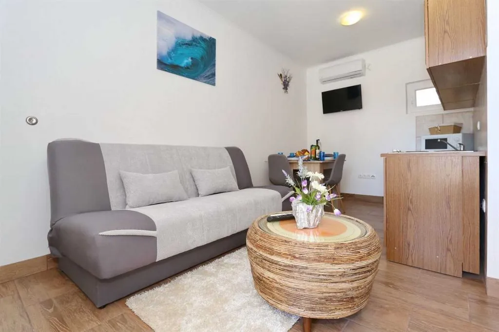 Studio Apartment in Vir for 2 Guests
