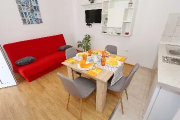 Apartment with Balcony in Vir for 2–3 Guests