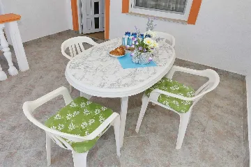 Apartment with Balcony in Vir for 2–3 Guests