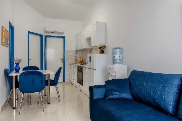 Air-Conditioned Apartment in Vir for 4 Guests