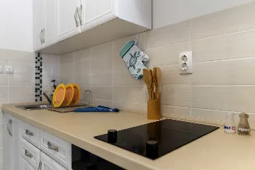 Air-Conditioned Apartment in Vir for 4 Guests