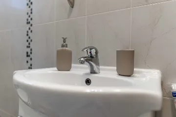 Air-Conditioned Apartment in Vir for 4 Guests