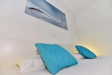 Vir Studio Apartment for 2–3 Guests with Balcony