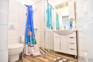 Vir Studio Apartment for 2–3 Guests with Balcony