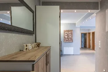 3-Bedroom Apartment for 6 Guests in Vir