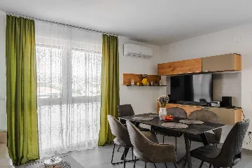 3-Bedroom Apartment for 6 Guests in Vir