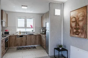 3-Bedroom Apartment for 6 Guests in Vir