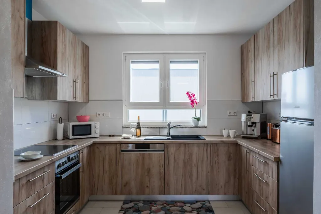 3-Bedroom Apartment for 6 Guests in Vir