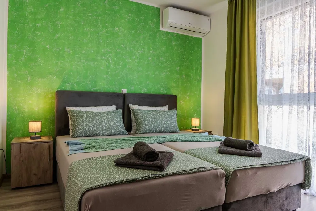 3-Bedroom Apartment for 6 Guests in Vir