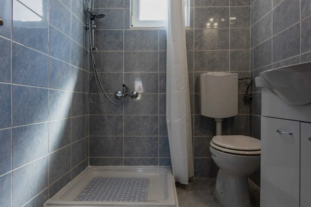 2-Bedroom Apartment in Vir with Balcony for 4